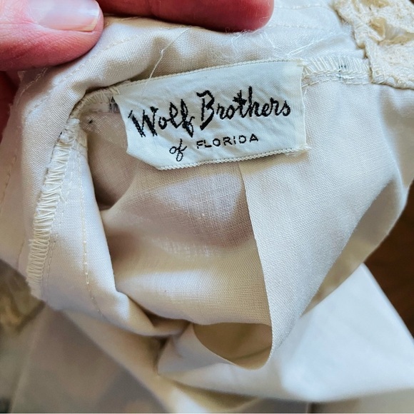 Vintage Cream Ruffle Lace Blouse - Picture 8 of 11